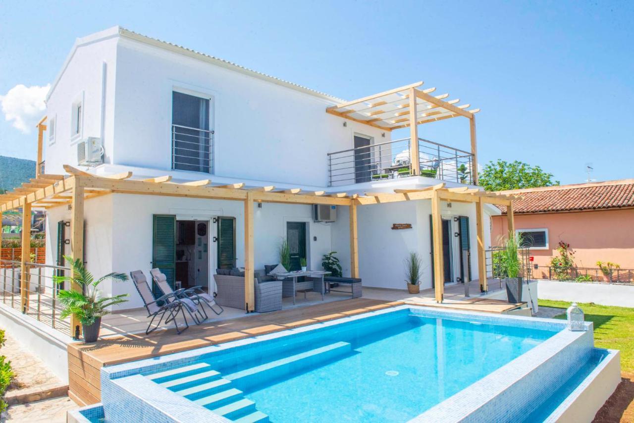 Acharavi Beach Villa Exterior photo