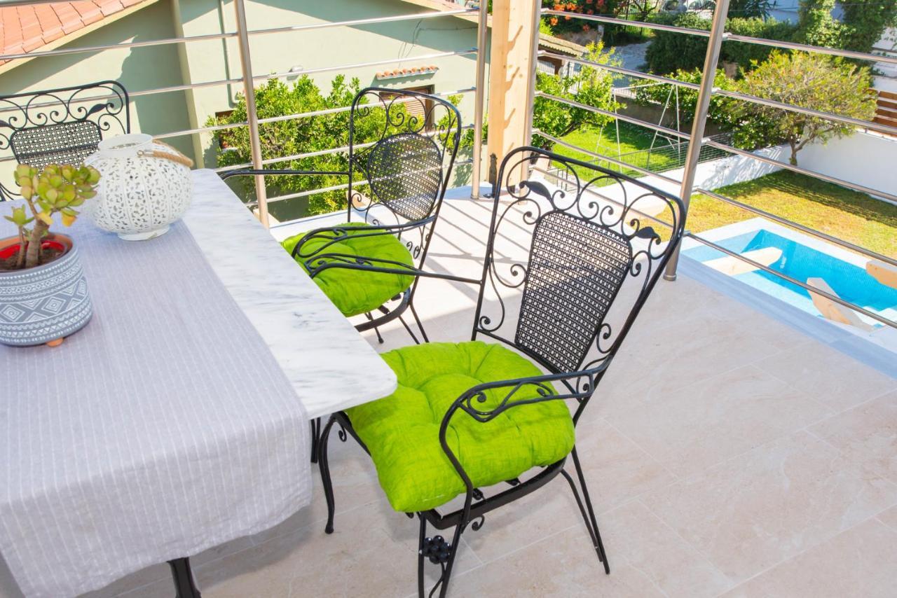 Acharavi Beach Villa Exterior photo